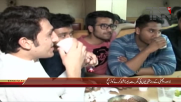 Lahore- Peoples Enjoy Breakfast