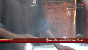 Lahore- Peoples Enjoying Breakfast