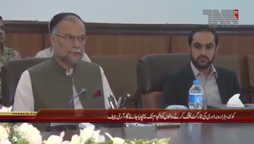 Quetta- COAS along with Federal Interior Minister and CM & Home Minister Balochistan met reps of Hazara Community