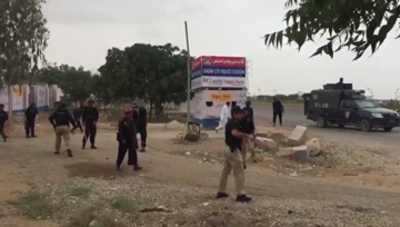 Karachi- Youngman Killed, Family Protest against Police