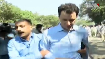 Karachi- Anwar Majid's Son Arrested Outside the Supreme Court