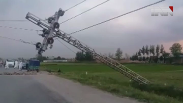Sargodha:FESCO crackdown on the electricity thieves
Multan: Fire fired at the shop warehouse, rescue personnel fired fire