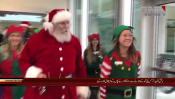 Canada – Santa Claus visit to Children's Hospital for giving gifts to children’s