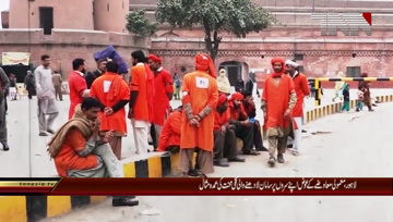 Lahore- Pakistan Railway porters say satisfied with their jobs