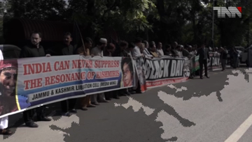 Islamabad- APHC Protest Against India