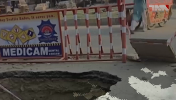 Karachi- Road In Bad Condition