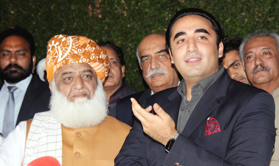 Islamabad- Bilawal Bhutto accepted the invitation of Maulana Fazlur Rehman's APC
