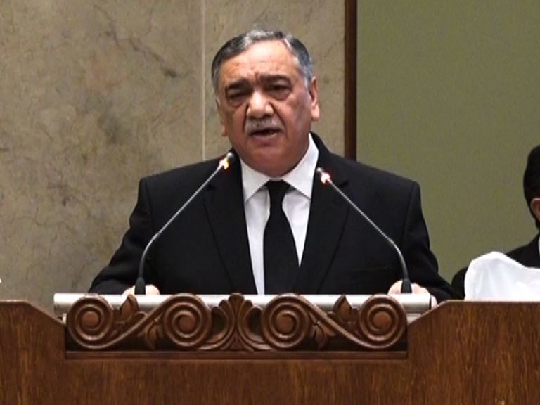 Islamabad- CJ Asif Saeed Khosa said  that PM Imran Khan himself agreed for 'someone' to travel abroad, so it should not be said that judiciary was the sole authority in the matter