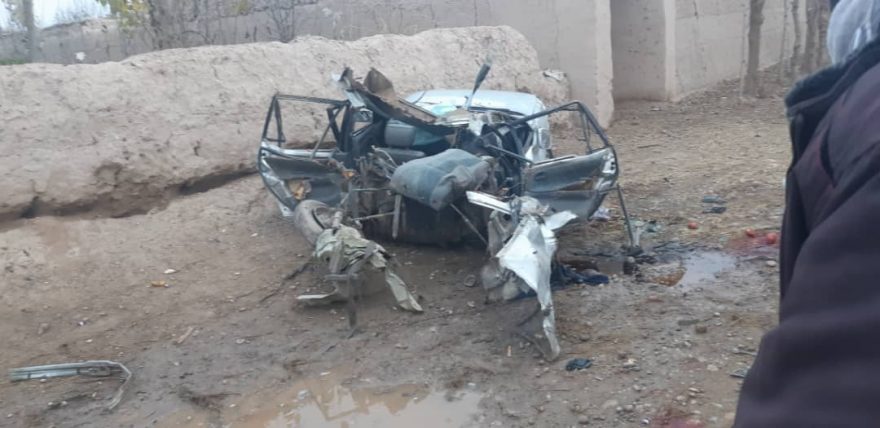 Kabul- At least 15 Afghan civilians, including six women and eight children, were killed when their vehicle hit a roadside bomb in Afghanistan's northern Kunduz province.