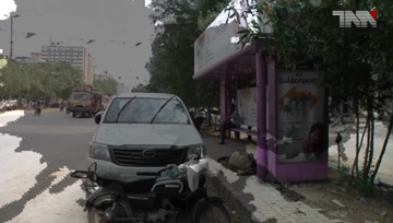 Karachi- Bus Stop In Bad Condition