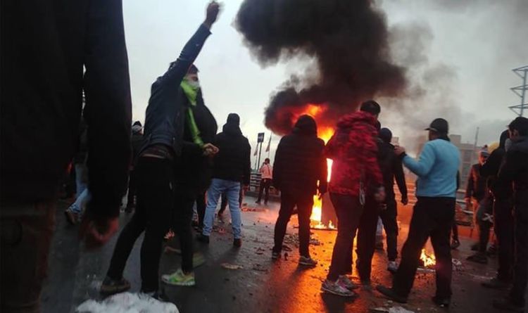 Tehran- At least 106 people have been killed in clashes with security forces in the ongoing anti-government protests against the rise in petrol prices