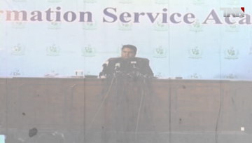 Islamabad- Fawad Chaudhry says it will be a mistake by opposition to contact SC