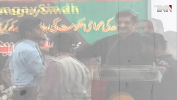 Karacih- Desperate politicians meeting panicked premier: Sindh CM