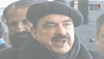 Rawalpindi- Sheikh Rasheed hints to increase perks of railway employees