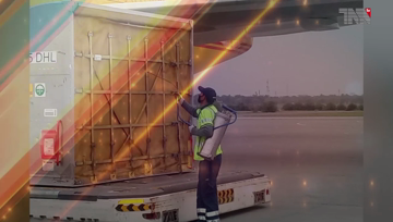 Islamabad- China's special plane carrying relief goods arrives in Pakistan 