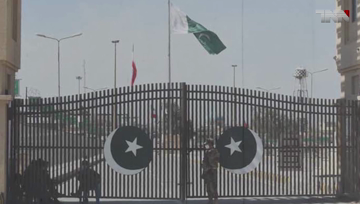 Islamabad- Govt not in favour of complete lockdown, says PM Khan