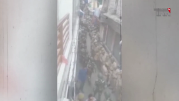 Islamabad- OIC's special meeting should be held on Kashmir issue: FM Qureshi