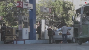 Karachi- CNG price drops by Rs 9