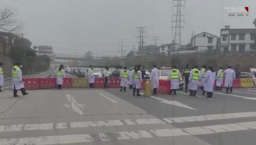 Karachi- Increase in dollar value by Rs 3