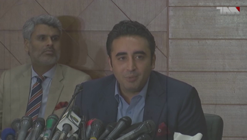 Karachi- Focus on Corona rather than trolling anti-government and anti-PTI voices, Bilawal