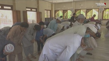 Karachi- Lockdown, Mosques have been opened for worshipers