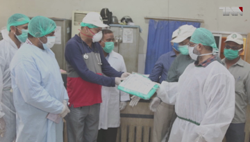 Karachi- Serving Hands Organization distributes free PPE medical kits, masks, sanitizers, gloves and covers to doctors