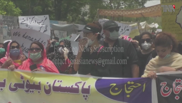 Karachi- Pakistan Beauty Unity Protest against Beauty industry Closing 