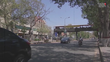 Lahore- Attempts to open shops in Lahore, Faisalabad and other cities fail, bitter rhetoric among police and shopkeepers, several traders arrested