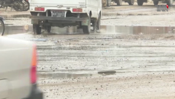 Karachi-Record rain in Karachi submerges city