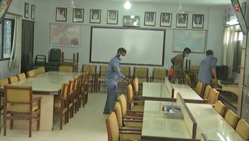 Karachi- Senitizer Sprays in classrooms, halls, libraries to provide healthy environment to students under safety measures in private school