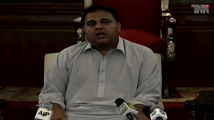 Karachi- Fawad urges SC to enforce Article 140-A to address Sindh's 'constitutional crisis' 