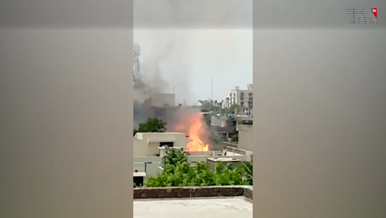 Lahore- 10 vehicles burnt due to cylinder Blast 
