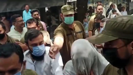 Lahore- Mufti Aziz ur Rehman confesses to sexually abusing student: police 