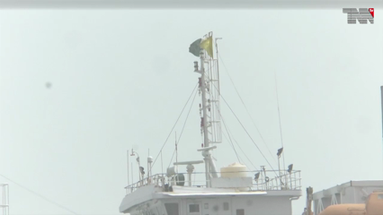 Karachi- Cargo ship stuck at Karachi's Seaview for second day
