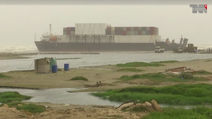 Karachi- A plane stranded on Sea View managed to tie up with a tugboat