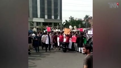 Lahore- Young doctors continue protest against NLE test in Lahore