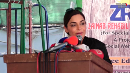 Lahore- Famous Actress Meera cried in court