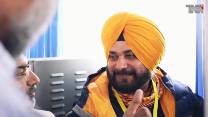 India - Navjot Singh Sadhu shared a video of his visit to Kartarpur on social networking site Twitter