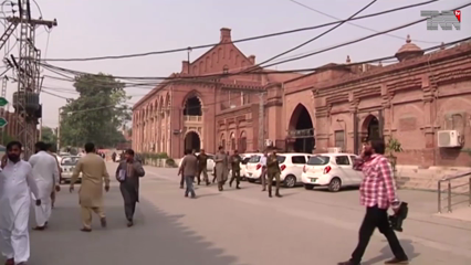 Lahore - Due to smog in Punjab, 50% of employees in offices have been ordered to work from home