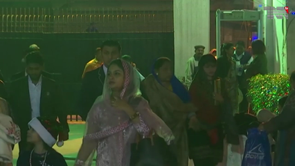 Karachi - The Christian community in Pakistan is celebrating Christmas with religious fervor