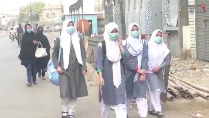 Karachi - Sindh Health Department Task Force meeting decides to seal shopping malls and schools in the presence of non-vaccinated persons